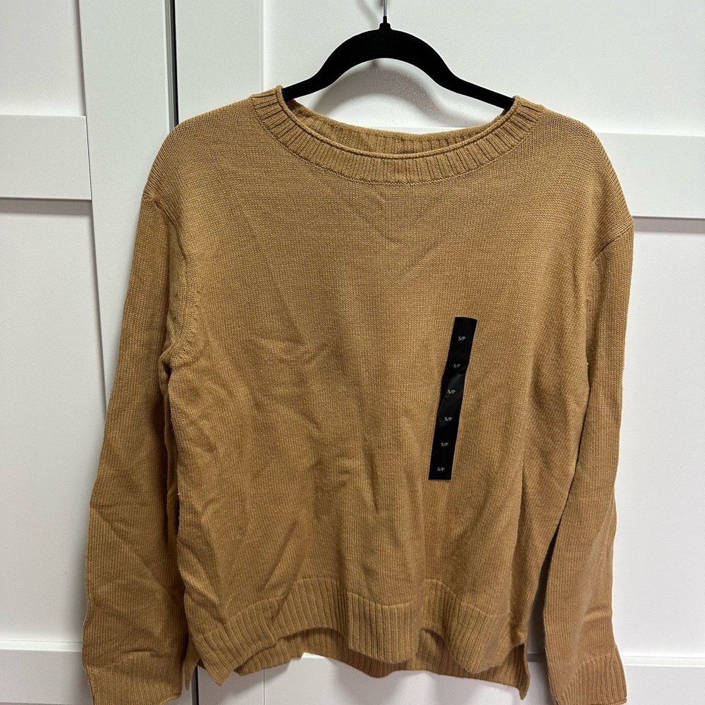 Banana Republic Women's Crewneck Sweater in Camel